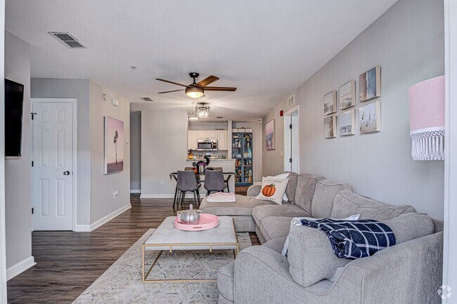 Building Photo - Oxford Terrace Phase I: 4/4 luxury apartme... Rental