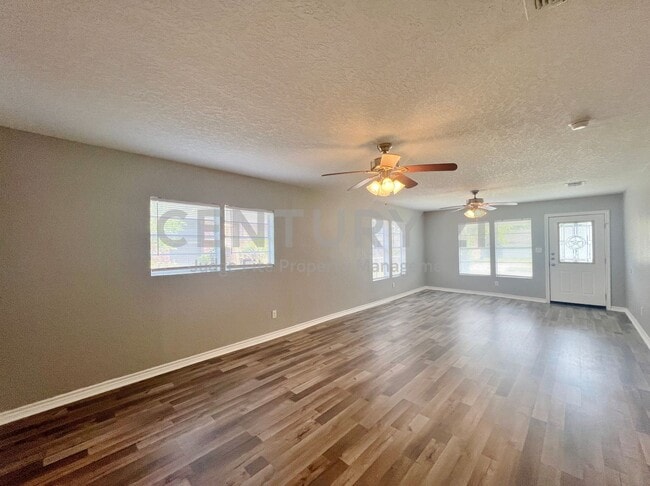 450 Everett Ave