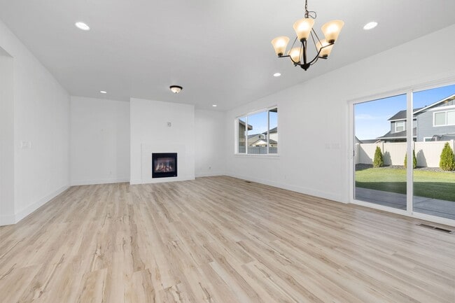 Photo - Modern Luxury in Meridian’s Oaks North – 4...