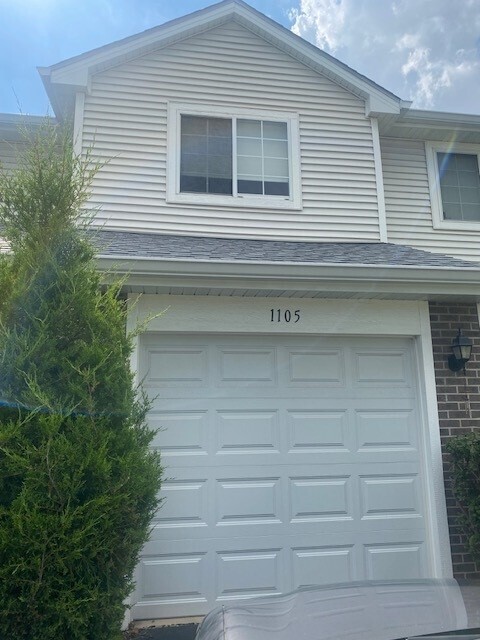 Building Photo - 1105 Cambria Ln S Rental