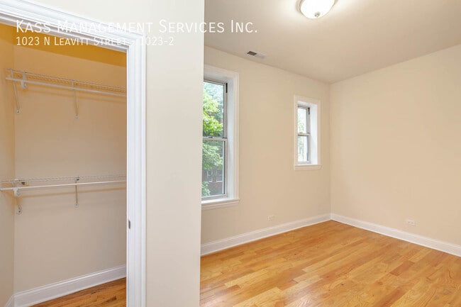 Photo - 1023 N Leavitt St Unit 1023-2