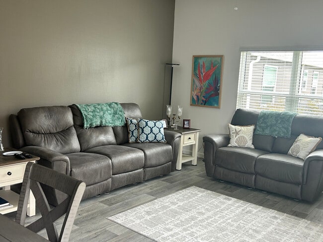 Photo - 3315 Shari St