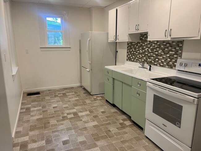 Photo - Charming 2 Bedroom Townhome in Prime Lanca...