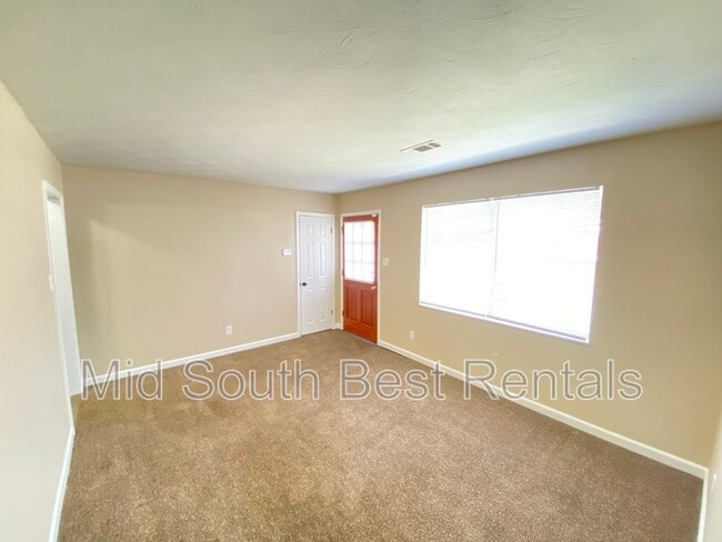 Photo - 2151 Willow Wood Ave