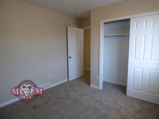 Photo - 2 Bd 1.5 Bath Duplex in Milcreek