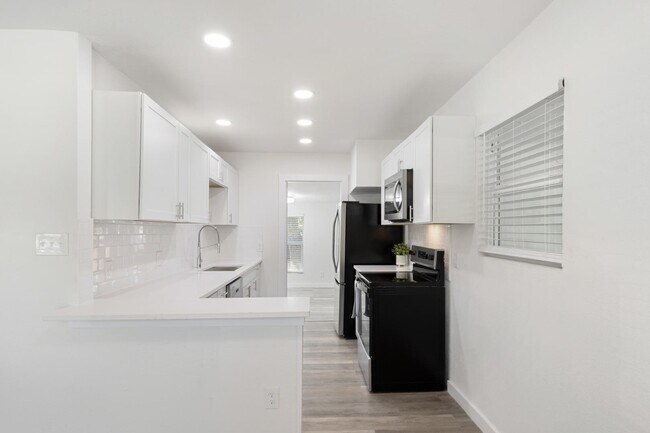 Photo - 434 Byrnes Dr