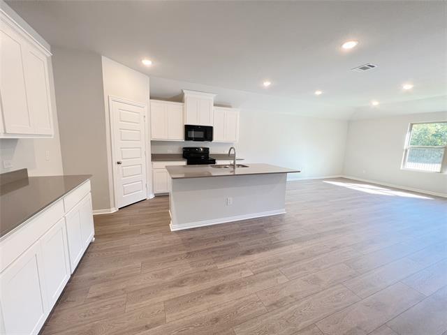 Photo - 1817 St James Pl Ln
