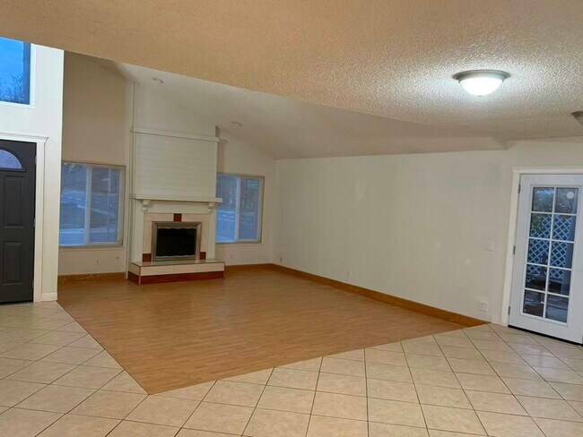 Photo - 6801 Olive Tree Way