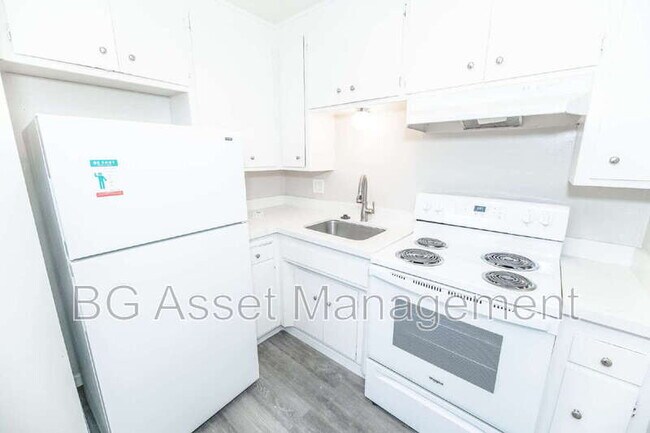 Photo - 1928 Ethan Way Unit 9