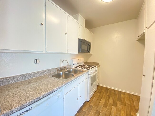 Photo - Ben Lomond Place Apartments