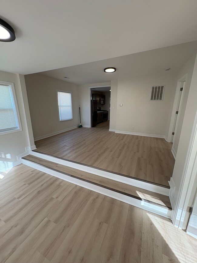 Photo - 1317 Michigan St