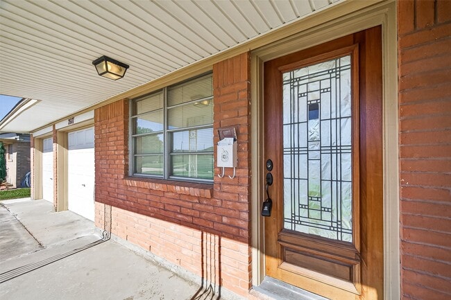 Photo - 2607 Penfield Dr