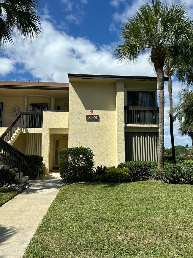 Photo - 2051 SW 15th St Unit 210