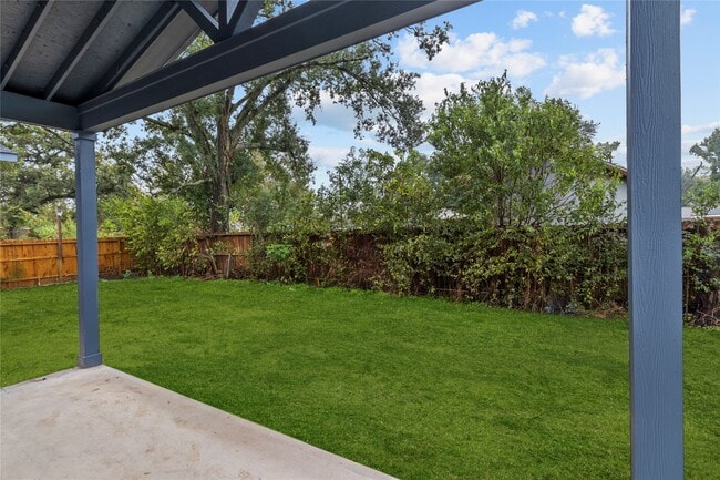 Photo - 8129 Hoffman St