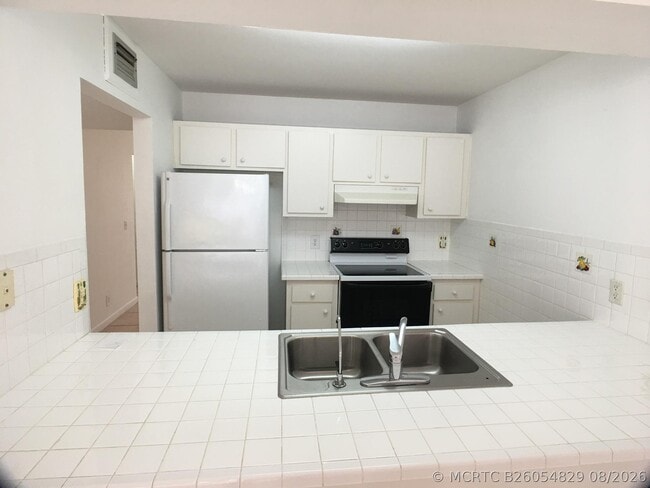 Photo - 5852 Albert Rd
