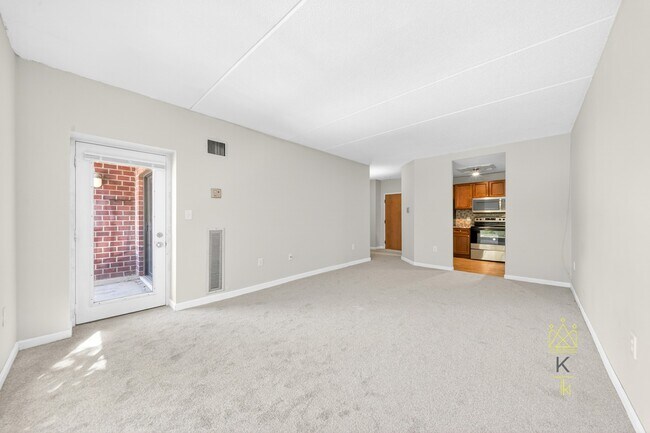 Photo - 14 Heron St Unit 208