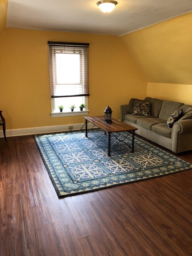 Photo - 138 N 9th St