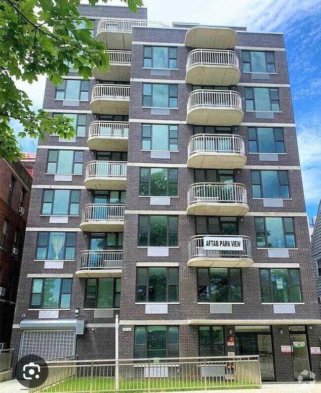 Building Photo - 89-14 150th St Rental