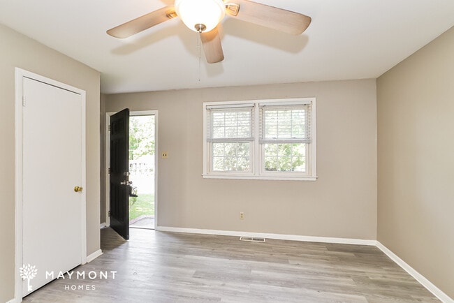 Photo - 2616 Shady Lawn Dr