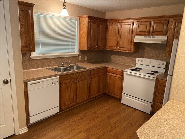 Photo - 224 Fairfield St