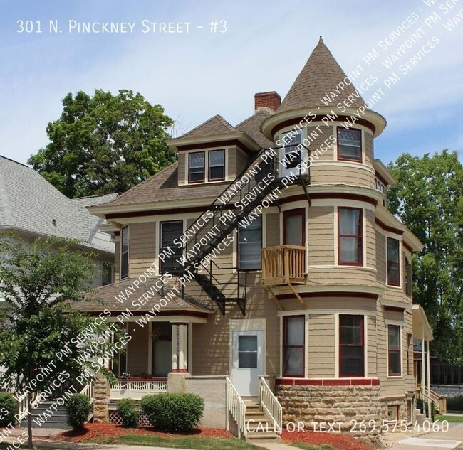 Photo - 301 N Pinckney St Apartment Unit #3