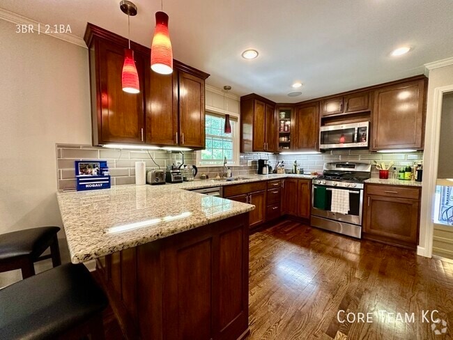 Building Photo - 2308 W 104th St Rental