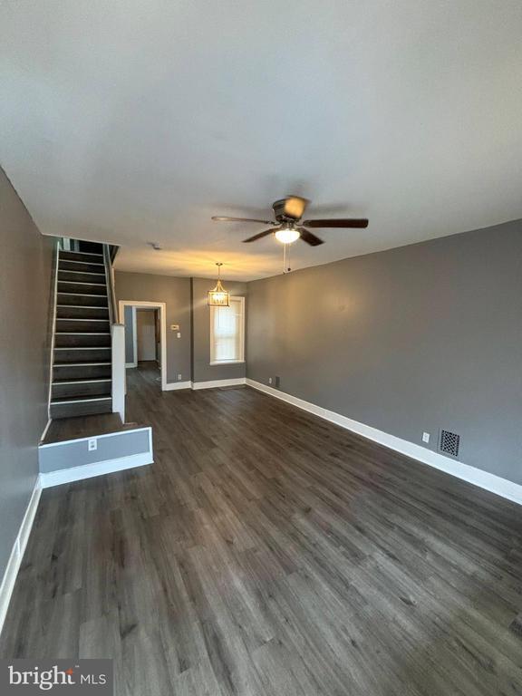Building Photo - 2863 Harrison Ave Rental