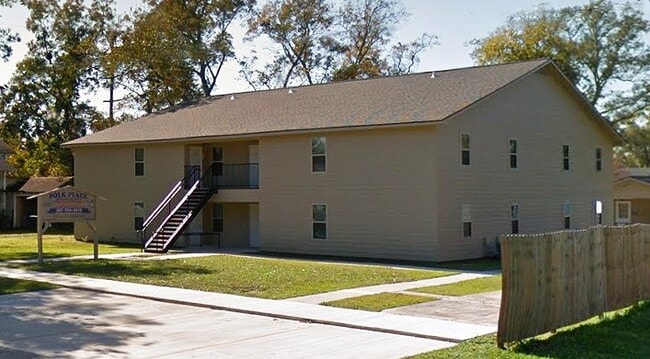 Photo - 815 E Russell Ave