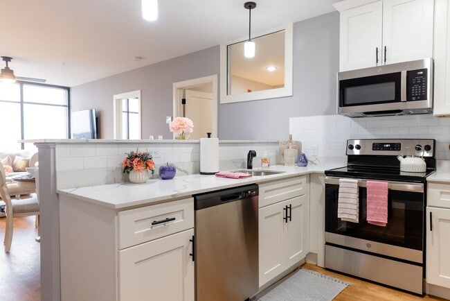 The Residence at 1000 Elm