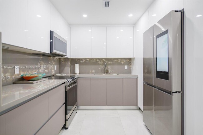 Photo - 1950 S Ocean Dr Unit MH