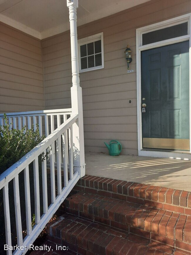 3 br, 2 bath House 4417 Bartholomew Circle Rental For Rent in Raleigh
