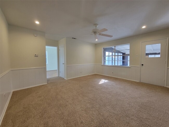 Photo - 1518 Carroll Dr