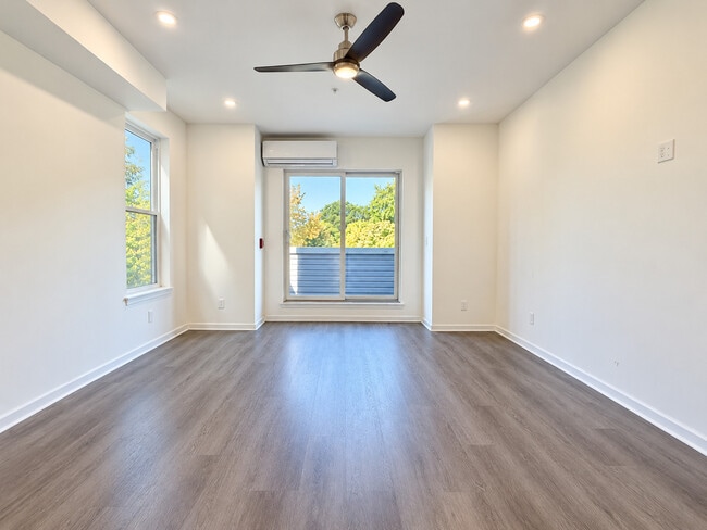 2251 N 33rd St Unit 2