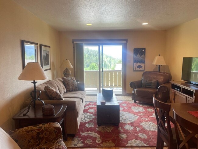 Photo - Washer dryer in unit! Amazing views! Updated! All utilities included! Unit 303