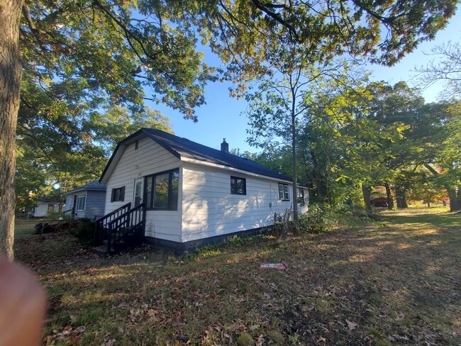 Photo - 2646 Reynolds St