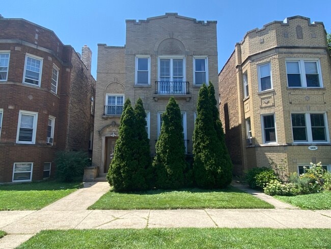 Building Photo - 5434 N Spaulding Ave Unit 2ND