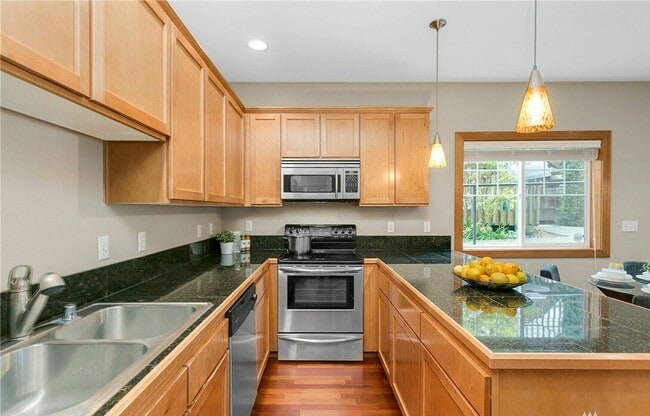 Photo - 4816 40th Ave SW #B