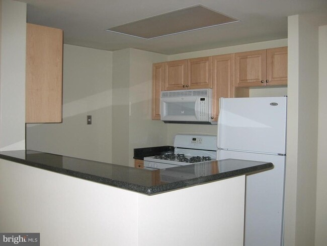 Photo - 2726 Gallows Rd