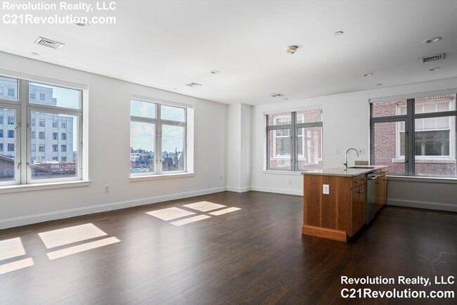 Photo - 425 Boylston St Condominio Unidad 1-702