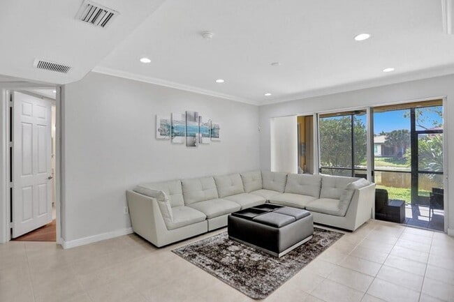 Photo - 8246 NW 127th Ln