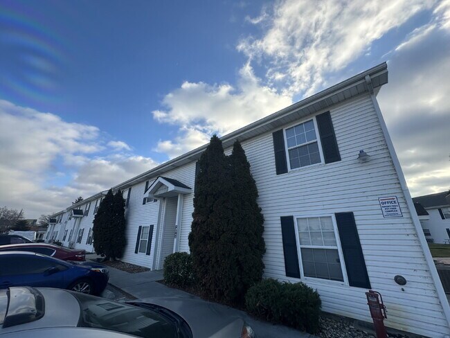 Photo - 108 Davis Ave