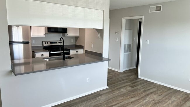 Avana Fieldstone
