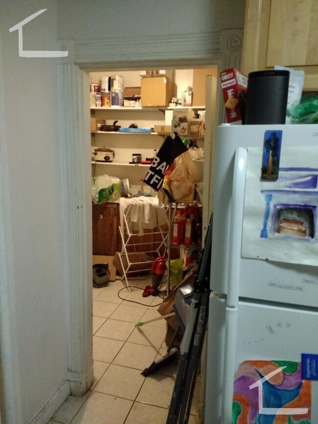 Photo - 20 Glenville Ave Unidad 2