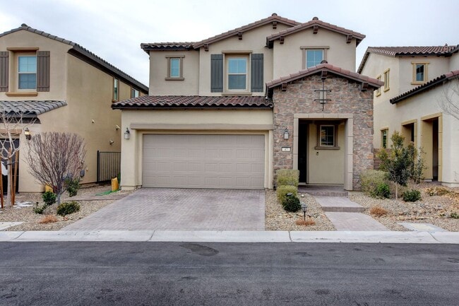 Building Photo - 47 Berneri Dr
