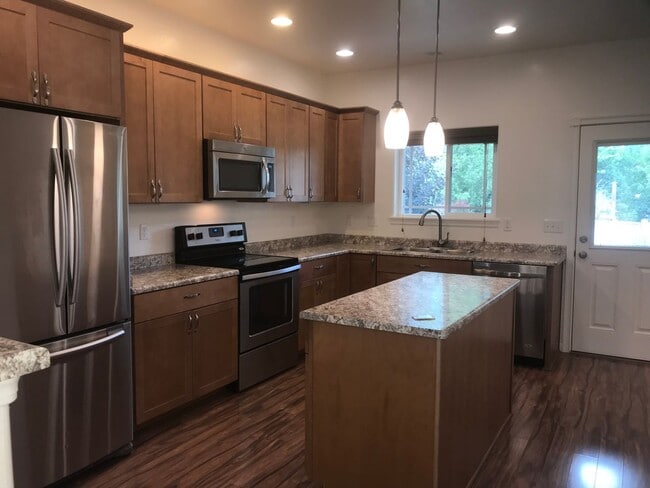 Photo - Three bed, two bath Ashland home for rent | Available June