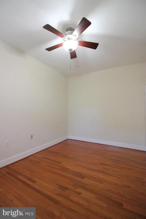 Photo - 3237 N St NW Unidad 15