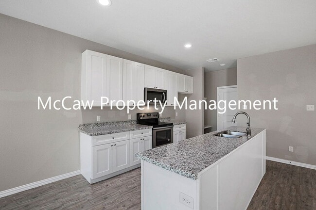 Photo - 8225 Richard St