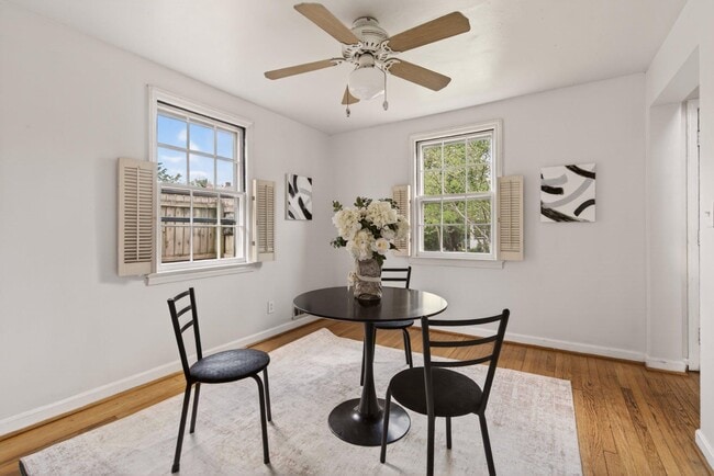 Photo - 624 22nd St S