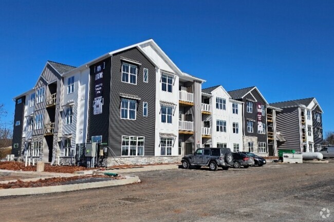 Building Photo - Red Mill Crossings Rental