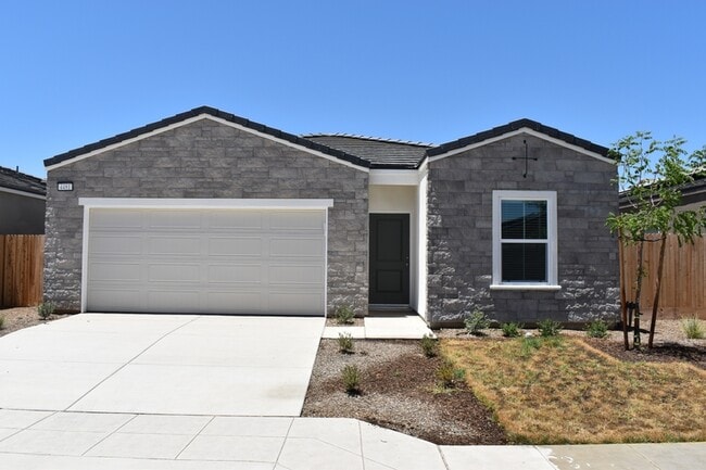 Building Photo - 4481 N San Miguel Ave